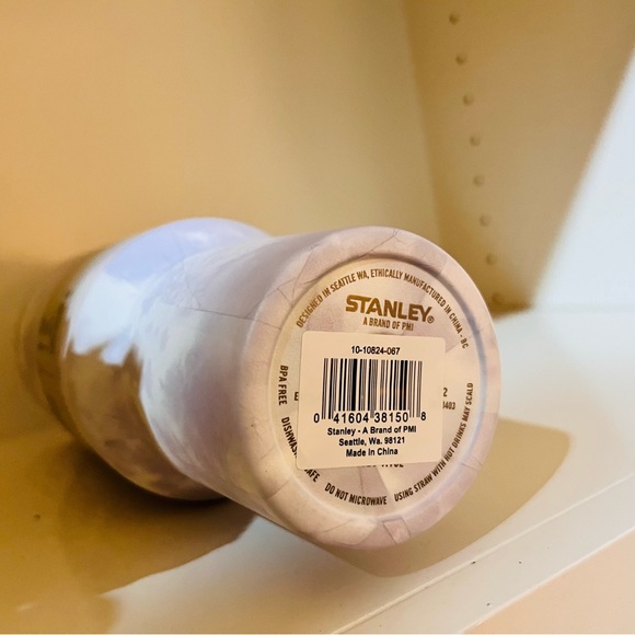 🎉LAST PIECE🎉Stanley 40 oz. Quencher H2.0 FlowState Tumbler Wisteria Tie Dye - Picture 12 of 12